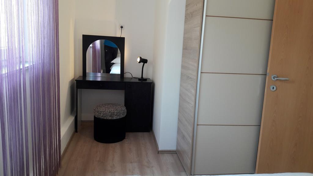 Sara Apartmán